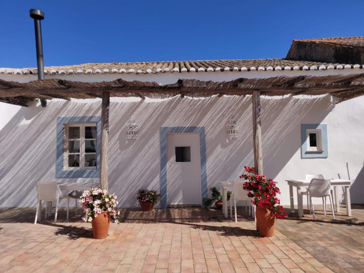 Casa Largo Do Poco Guesthouse アルヴォル エクステリア 写真
